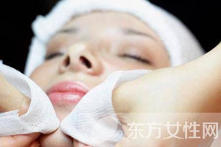 一定要警惕的卸妝七大誤區(qū) 洗臉不等于卸妝