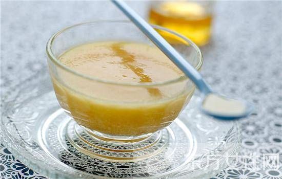 五款香蕉面膜DIY 保濕滋潤(rùn)還祛痘