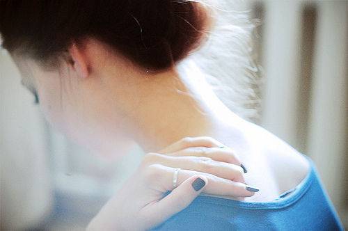 頸部保養(yǎng)的4大對策 不讓頸部的肌膚泄露了你的年齡