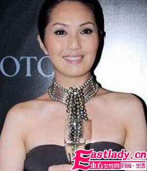 心機(jī)彩妝魅力四射 女星誰更迷人(組圖)