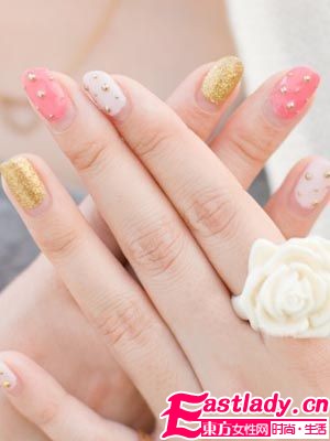 純美美甲燃情指尖 揮別暗淡深秋