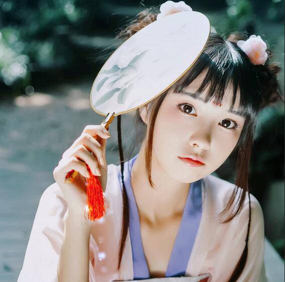 20歲花樣年齡 適合使用什么眼霜