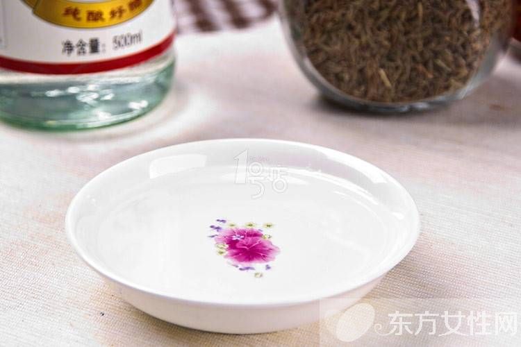 白醋祛斑的4小竅門(mén) 白醋洗臉有什么好處