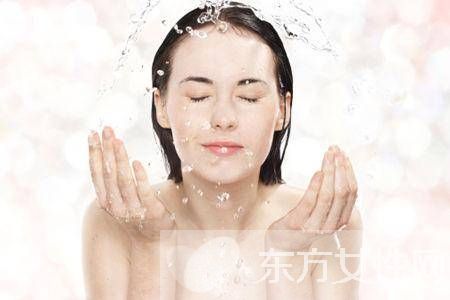 長痘痘不能吃什么 這4種食物千萬別碰