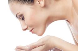 能用醋洗臉嗎 白醋洗臉的副作用你也要知