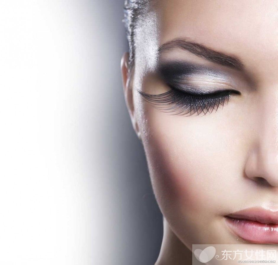 如何消除眼袋的方法 據(jù)說這三類人最容易長眼袋