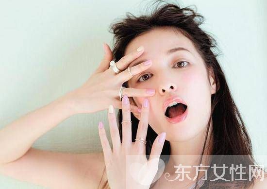 想要皮膚好 睡前護(hù)膚就得這樣做