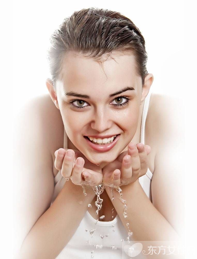 洗面奶和潔面乳的區(qū)別 女生該如何選擇洗面奶