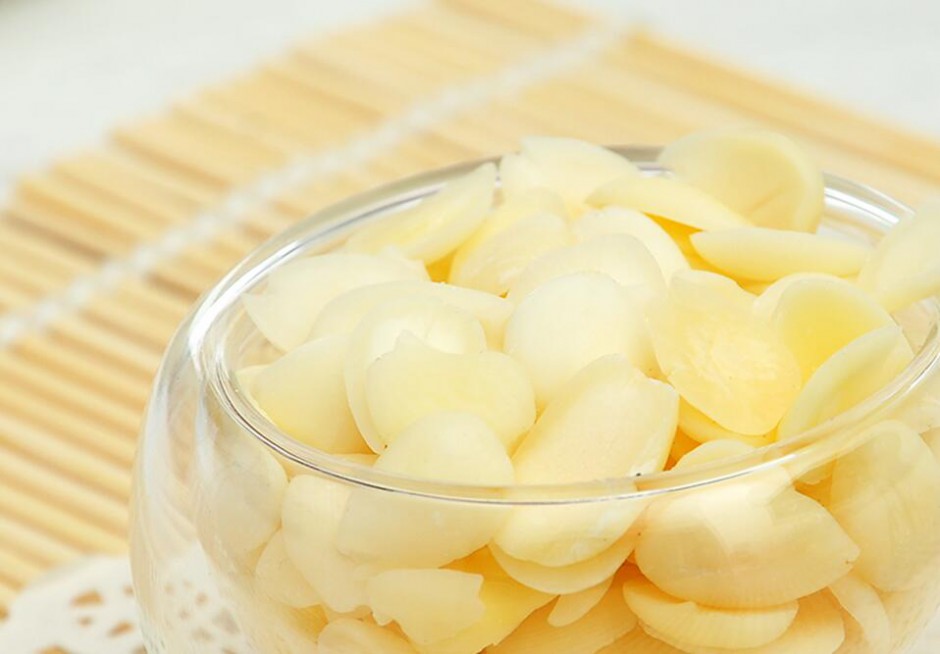 杏仁粉的功效與作用 自制杏仁粉面膜