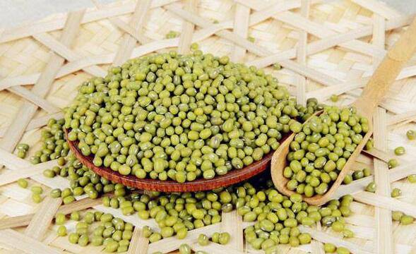 4款自制綠豆粉面膜 敷出嫩白好膚色