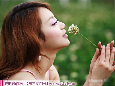 怎樣給皮膚補(bǔ)水保濕