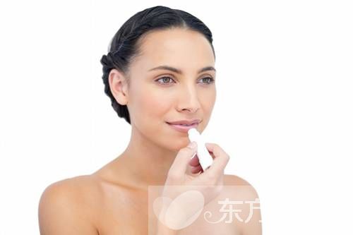 嘴唇太干怎么辦 只需4步就能打造水潤嘟嘟唇