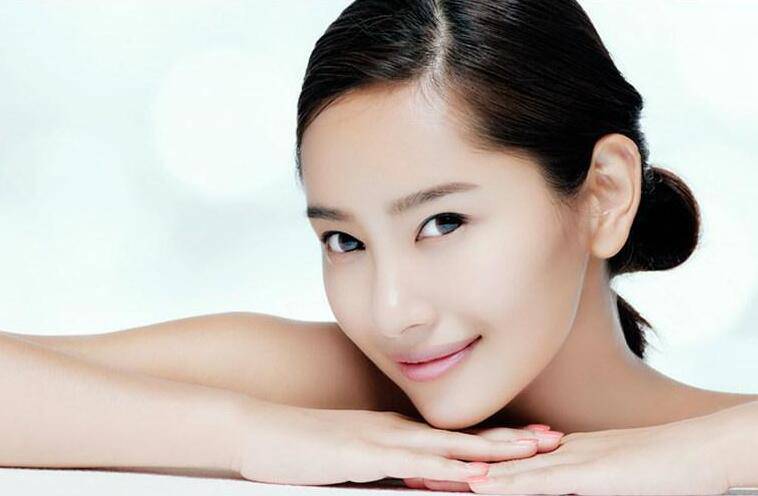 干性皮膚怎么保養(yǎng) 不同年齡段的肌膚保養(yǎng)秘笈