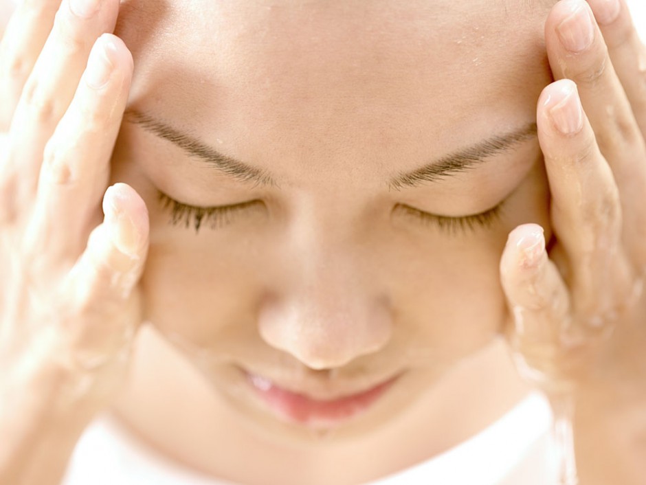 如何快速祛痘6個(gè)小竅門 簡(jiǎn)單輕松去無(wú)痕