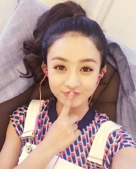 胭脂 萌 神攜自然堂驚艷亮相 斬男唇色全揭秘