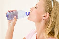 干性皮膚如何保養(yǎng)應(yīng)該吃什么