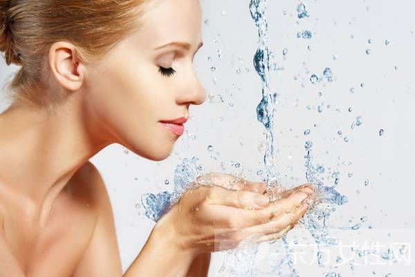 控油祛痘的方法有哪些 幾招教你如何在夏季有效控油祛痘