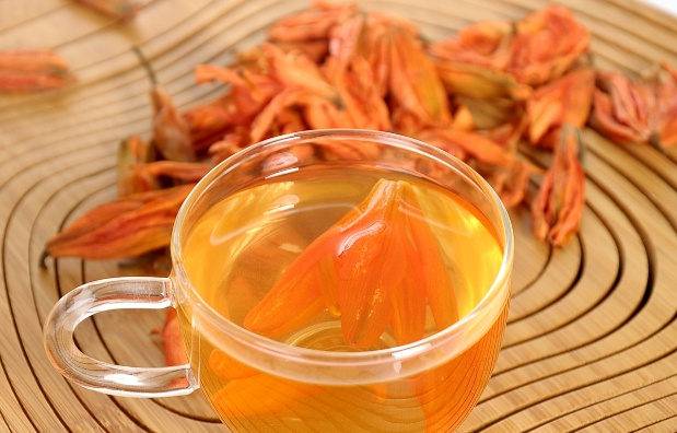 驚 女人美容養(yǎng)顏秘方竟是靠喝茶