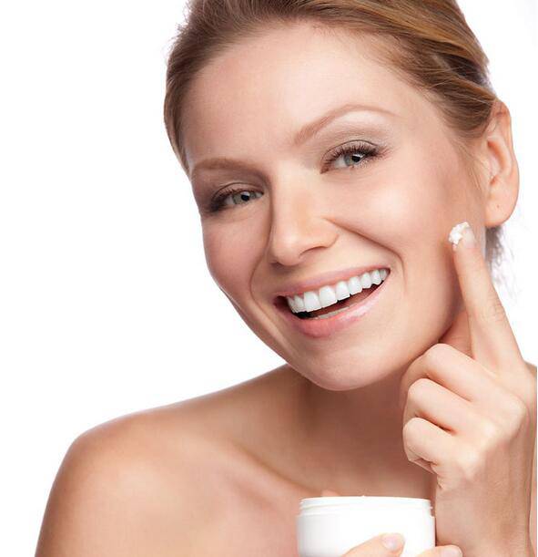 果酸換膚的作用與危害 濃度過高會(huì)毀容