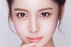 假睫毛怎么卸 這么做既能輕松卸掉還不傷眼睛