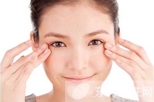 眼霜的正確使用方法 4大作用讓你更年輕