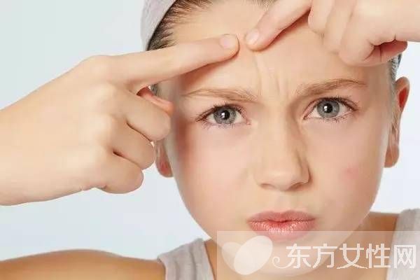 粉刺和痘痘的區(qū)別 這么做可以有效預防青春痘哦