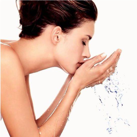 敏感肌膚四個(gè)護(hù)膚原則 從里到外至關(guān)重要