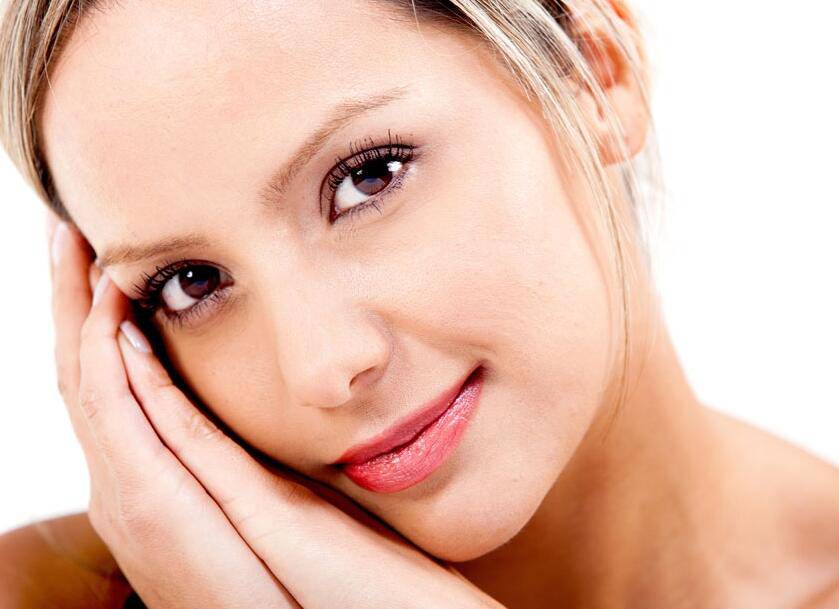 果酸換膚的作用與危害 濃度過高會(huì)毀容