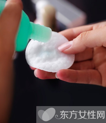 假睫毛怎么卸 這么做既能輕松卸掉還不傷眼睛