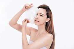 臉色暗黃是什么原因 如何改善臉色暗黃