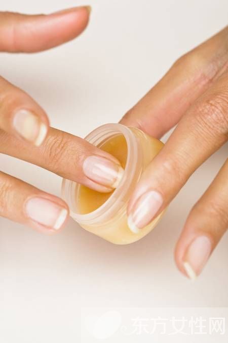 嘴唇太干怎么辦 只需4步就能打造水潤嘟嘟唇