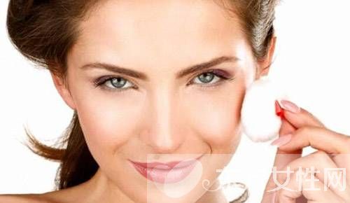 皮膚補水小妙招 自制補水保濕面膜推薦