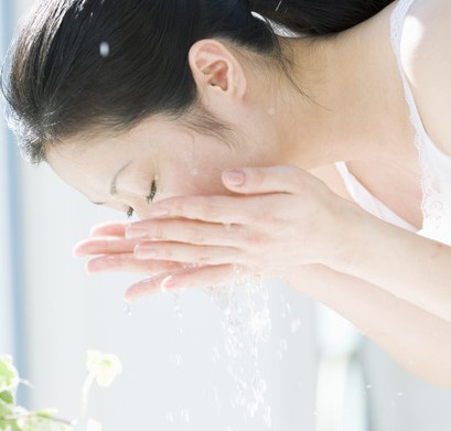 特殊時(shí)期美容 月經(jīng)期間的護(hù)膚美容方案