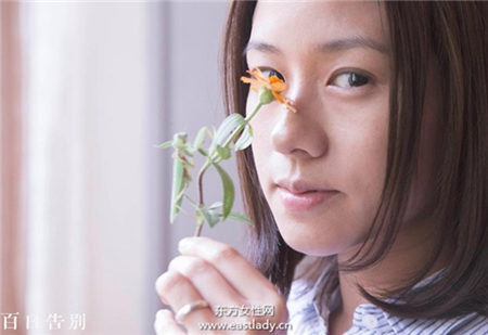 林嘉欣的保養(yǎng)秘訣 檸檬水+淋巴按摩