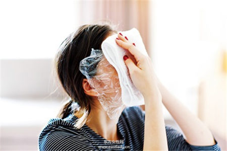 蜂蜜保養(yǎng)術(shù)補氣祛寒 晉升紅潤感美人