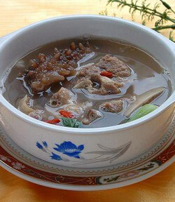 保養(yǎng)皮膚的方法 如何改善肌膚粗糙