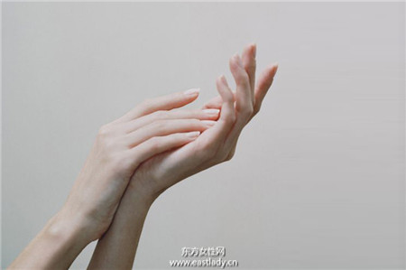 6 個美容習(xí)慣讓你每天輕輕松松快速出門