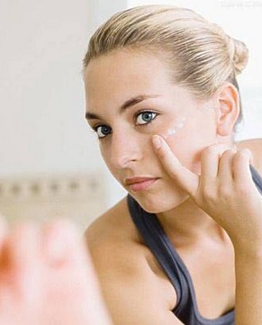 眼部護(hù)理 讓你的眼睛更美的10個生活小習(xí)慣