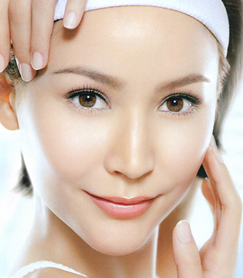 女性美容護膚 怎樣去除令人苦惱的抬頭紋呢