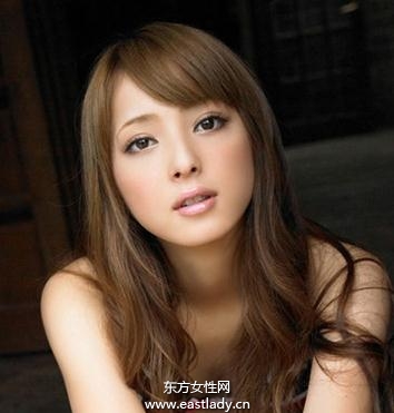 臉部按摩解決清晨浮腫臉