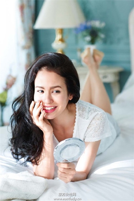 究極「鏡美容」發(fā)威 照出細(xì)節(jié)美人