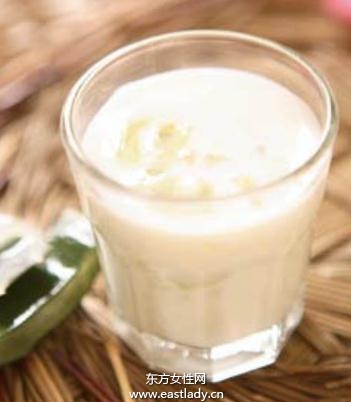 自制蘆薈潔面乳 去除污垢使皮膚有光澤