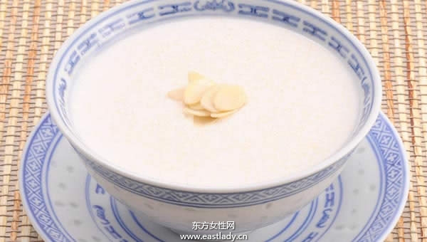 8款冬季護(hù)膚保濕飲品吃出水嫩肌膚