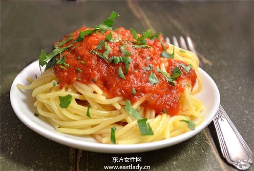 女神奧黛麗赫本的5個美容養(yǎng)生之道