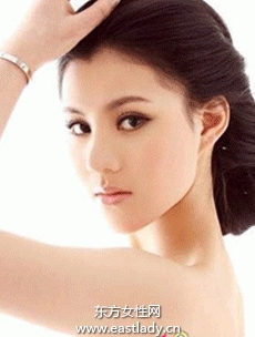 形成青春痘的原因和過程