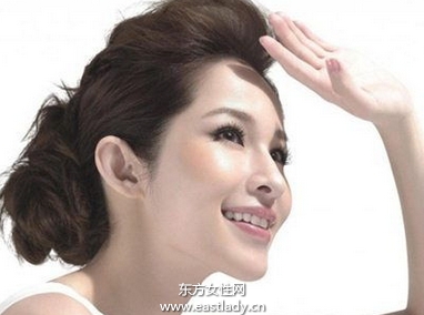 正確涂抹防曬霜的11個(gè)細(xì)節(jié)