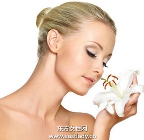 冬天皮膚干燥缺水如何護(hù)膚