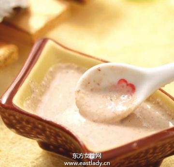 自制核桃蜜乳煥顏美白面膜