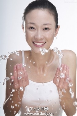 皮膚護(hù)理手法正確膚緊致