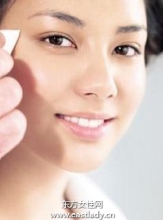 長青春痘的原因和治療方法